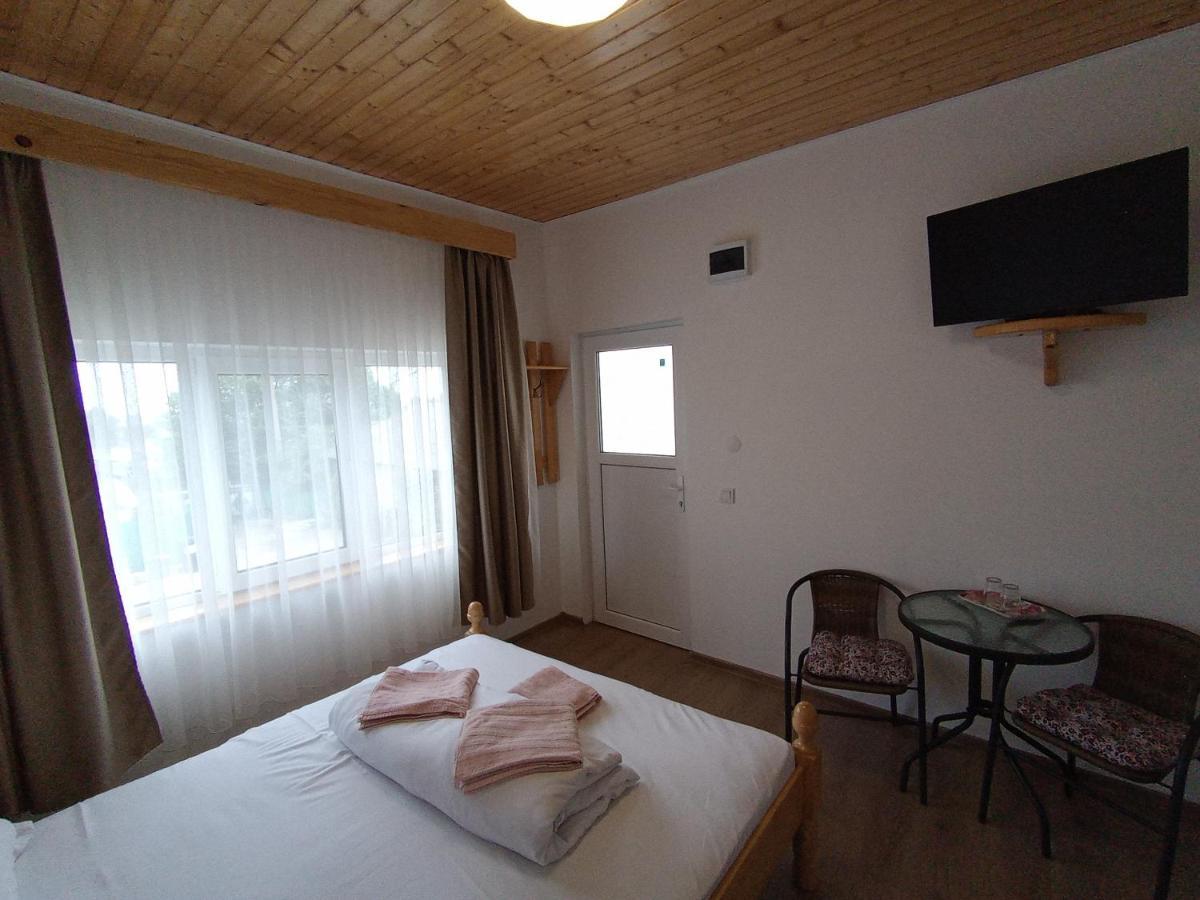 Hotel La Mariana à Vama Veche Extérieur photo